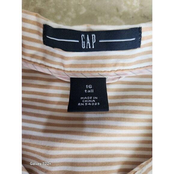 Gap striped button-up top - Picture 8 of 8